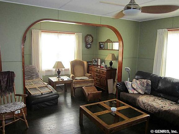 4th image of 133 Thad Chapin St