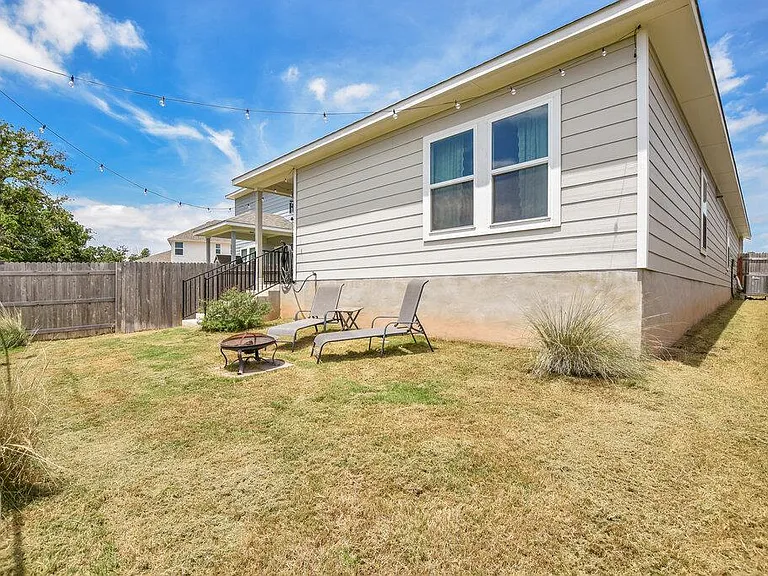121 Bent Creek Ln — Photo 25