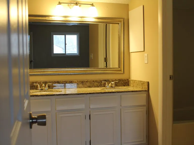 7690 Old Foxe Ct — Photo 18