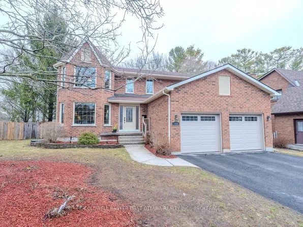 566 Sycamore St, Kingston, ON K7M 7L8