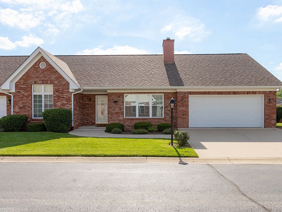 1st image of 113 Commons Dr