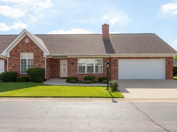 113 Commons Dr, Seymour, IN 47274