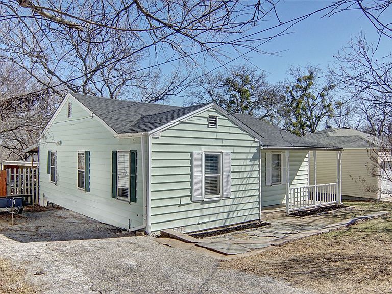 Listing photo 3