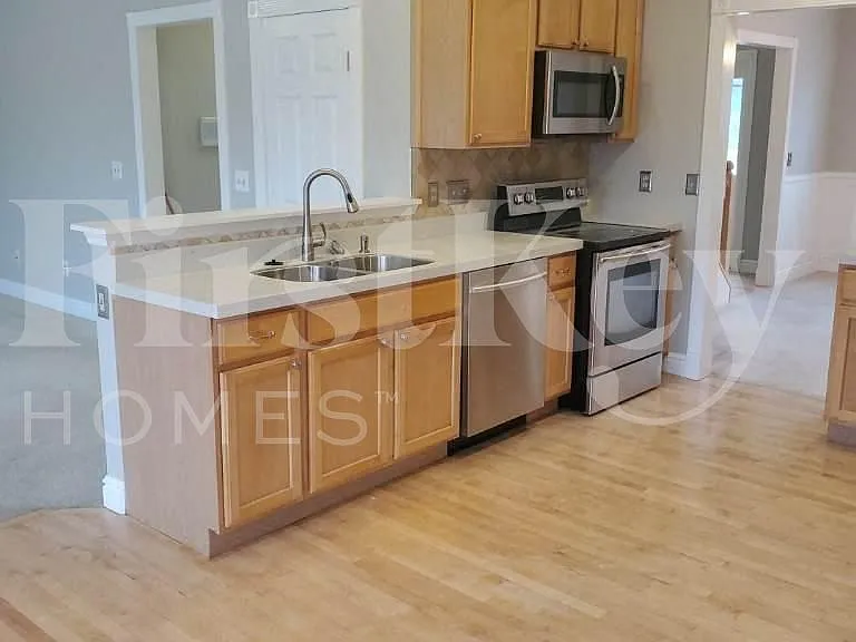 4198 Shayler Creek Dr — Photo 6