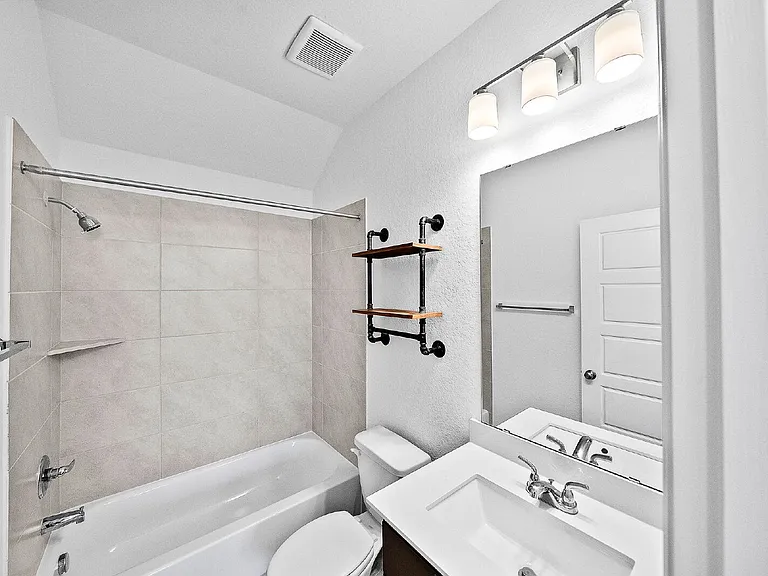 12323 Aurora Basin — Photo 26