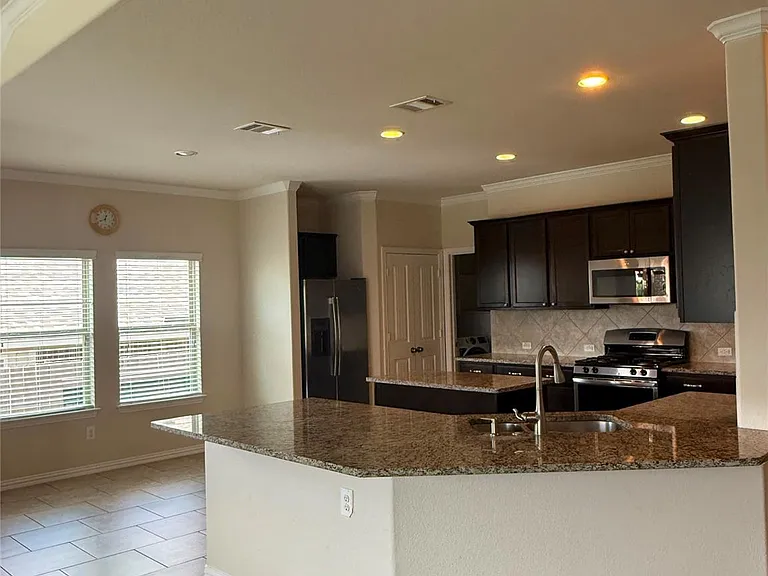 4308 Chestnut Meadows Bnd — Photo 8