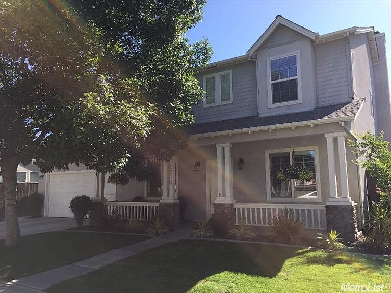 1st image of 2216 Woodbury Dr