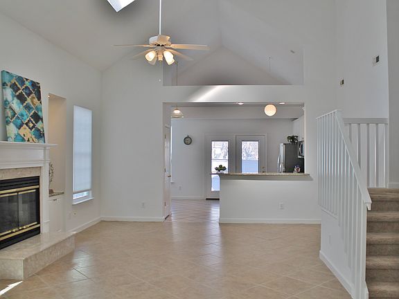 4th image of 2208 Creeks Edge Dr