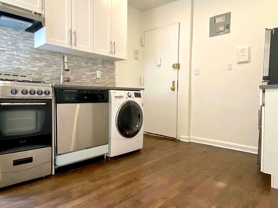 1st image of 222 Thompson St #15A