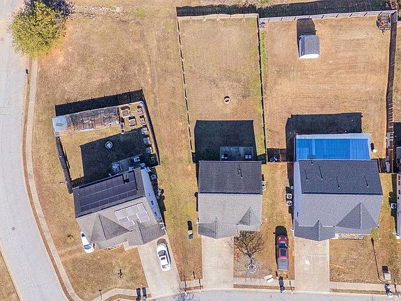 5th image of 48 Brisbane Dr