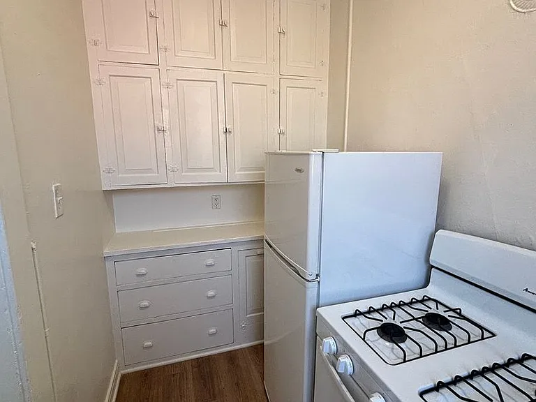 RCG 722 Hartford LLC — Photo 25