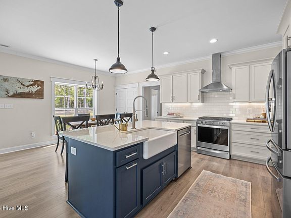 5th image of 3506 Sir James Ln
