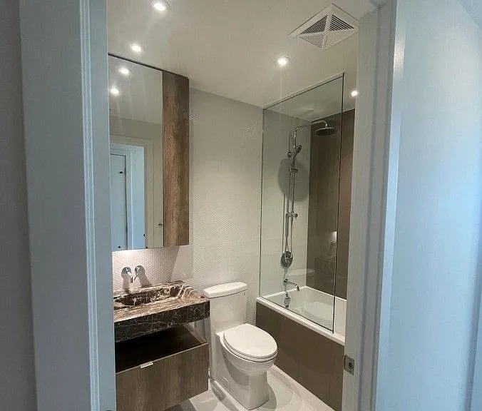 11 Yorkville Ave W #1913 — Photo 17