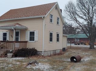 506 State St, New Windsor, IL 61465