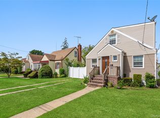 11 Dewitt Street, Valley Stream, NY 11580