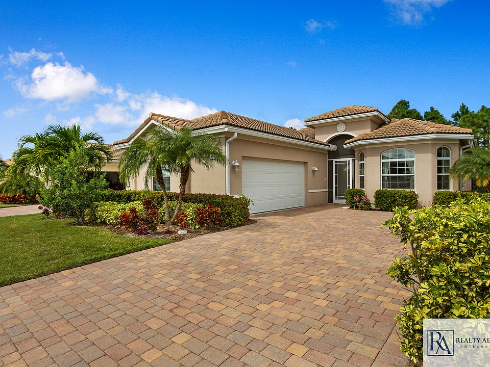 1st image of 4165 NW Oakbrook Cir