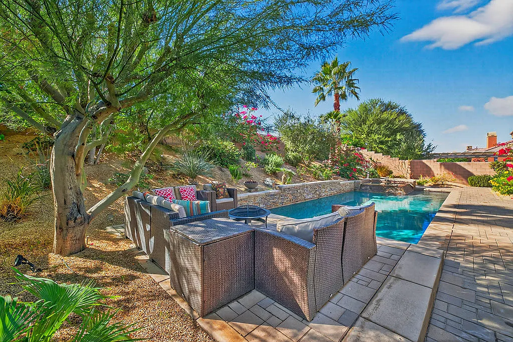 4 bed, 2754 sqft, $4,500 — Photo 2