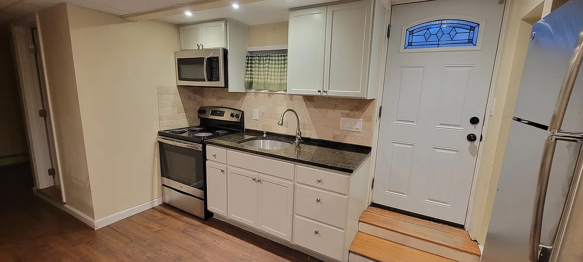 Building Photo - 51 Ocean Blvd #2