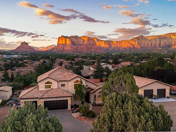 2nd image of 135 VISTA MESA Drive