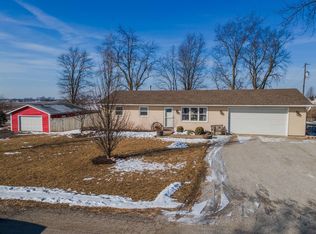 8404 N Shirlane St, Shirley, IL 61772