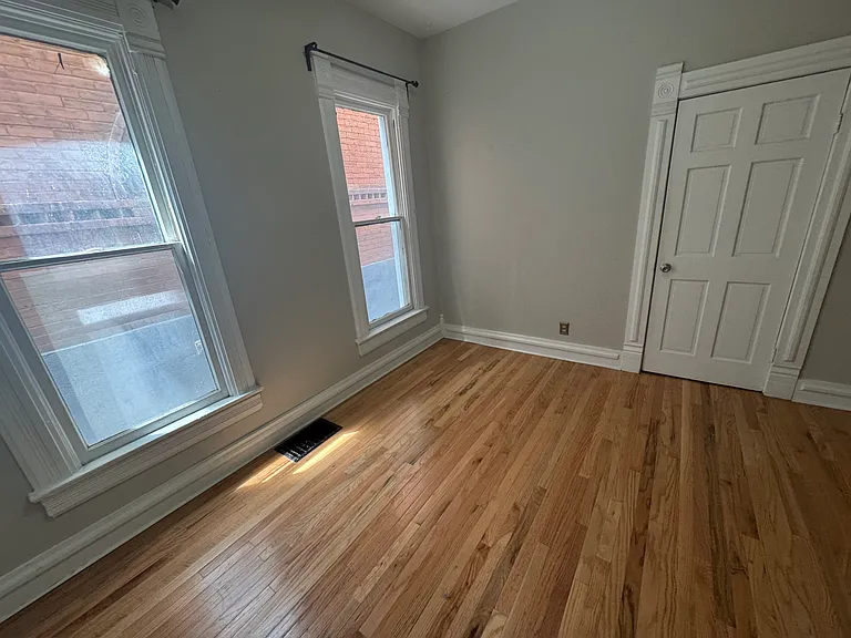 220 W 2nd Ave #1 — Photo 9