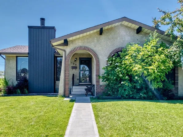 108 E Falconridge Close NE, Calgary, AB T3J 1A7