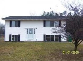 505 Parkway St, Gladwin, MI 48624