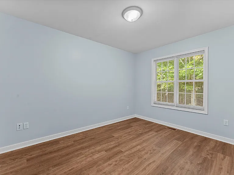 5701 Hereld Green Dr — Photo 14