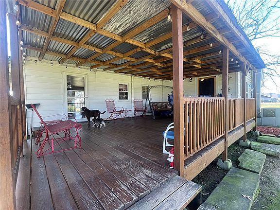 5th image of 2692 Wire Rd