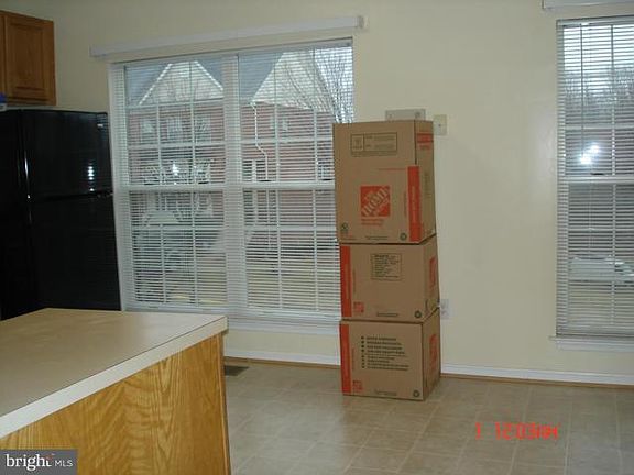 4th image of 5552 Jowett Ct