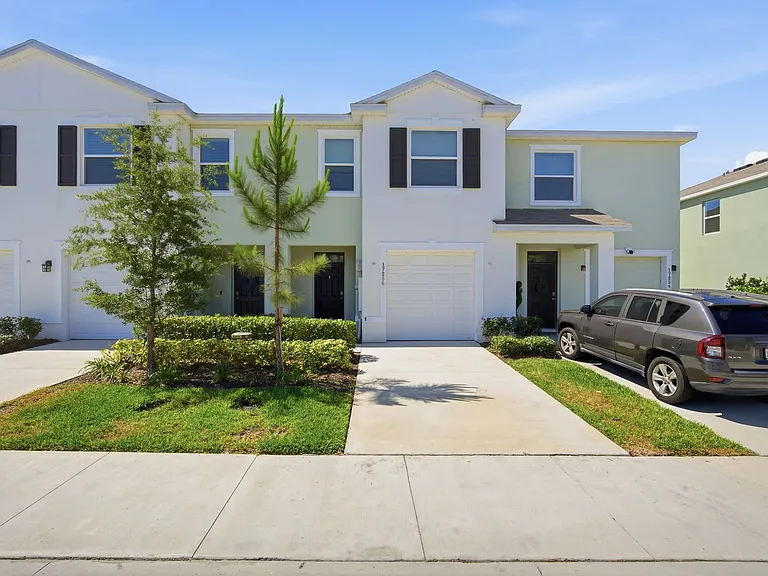 17256 Amber Aspen Way — Photo 2