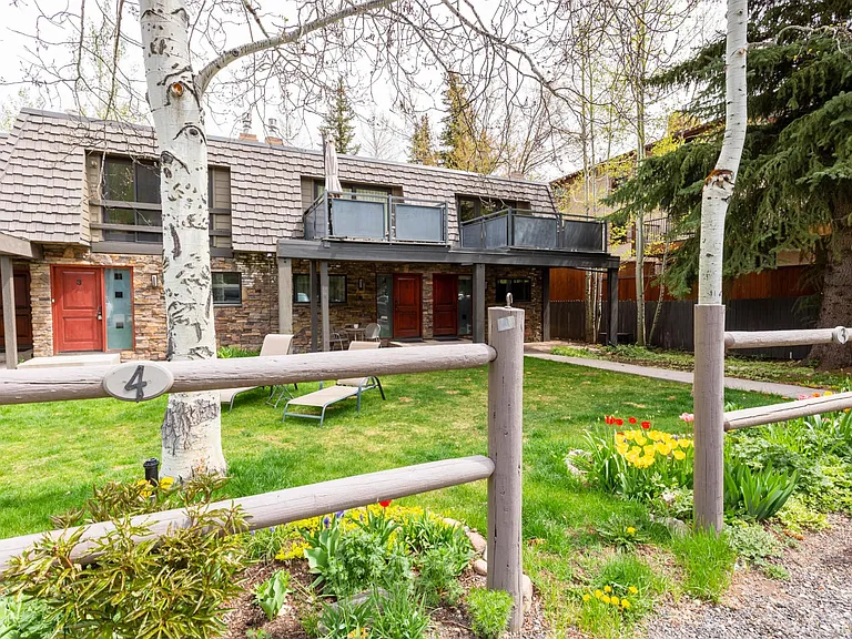 124 E Durant Ave #2 — Photo 19