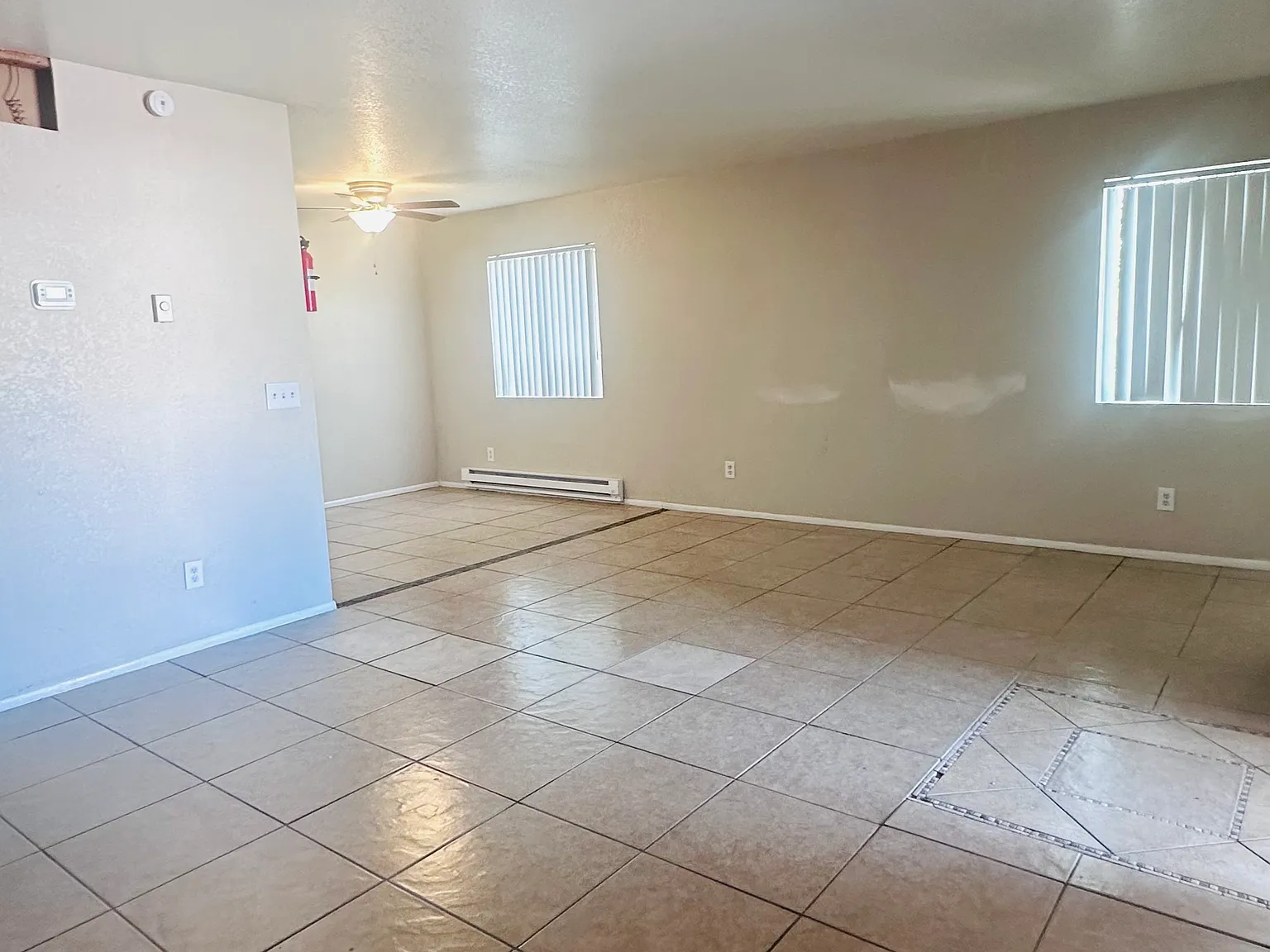 3 bed, 1052 sqft, $1,450 — Photo 2