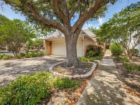 5015 Village Ct, Dallas, TX 75248