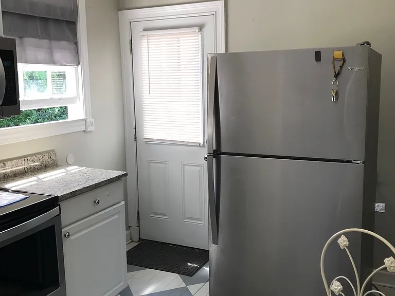 2401 Habersham St #A — Photo 14