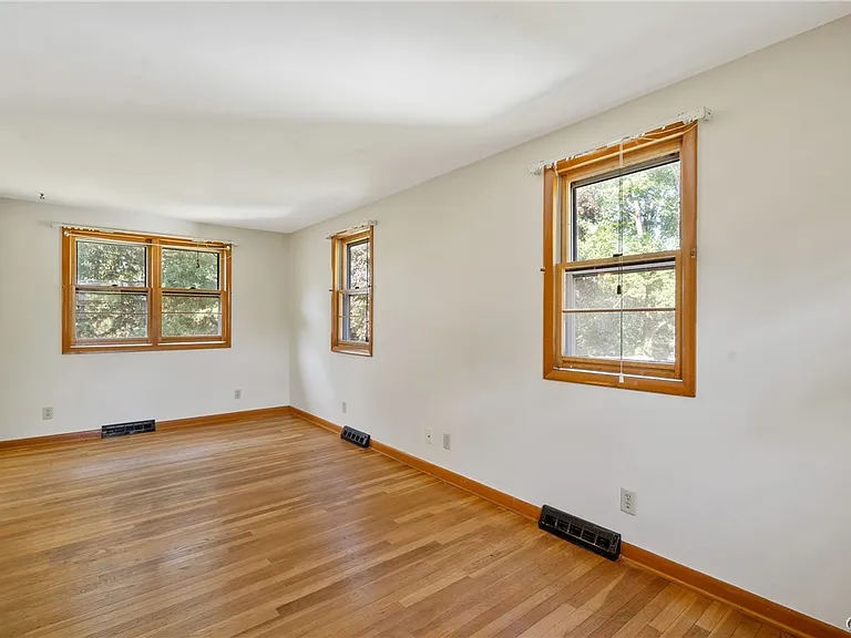 107 Overlook Dr — Photo 25