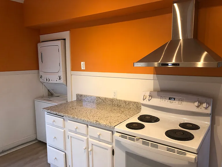 128 Pleasant St #4 — Photo 14
