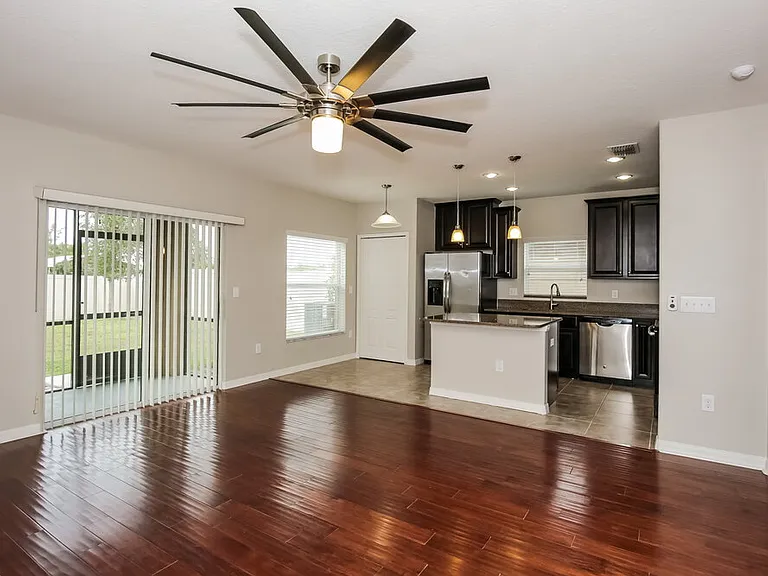 10525 Summer Azure Dr — Photo 4