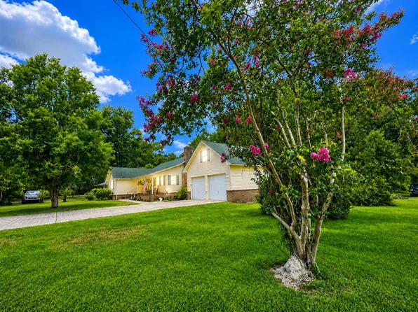 203 Whitesville Rd, Moncks Corner, SC 29461