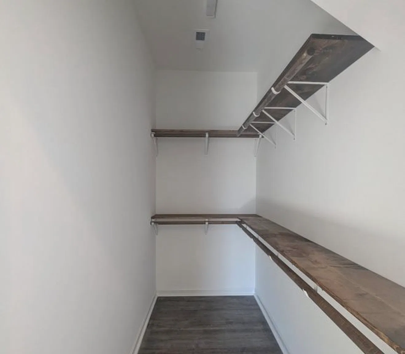 2 bed, 1176 sqft, $2,000 — Photo 3