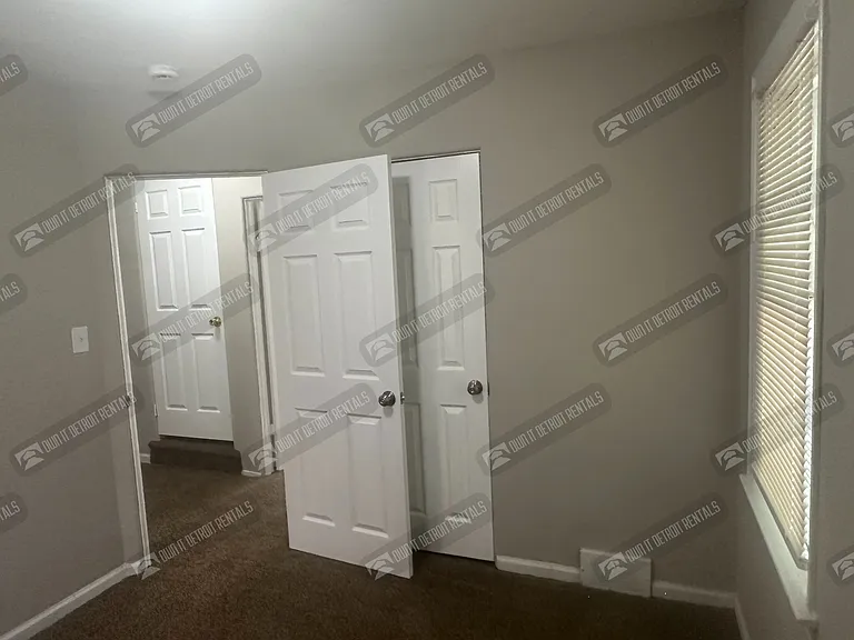 7777 Auburn St — Photo 7