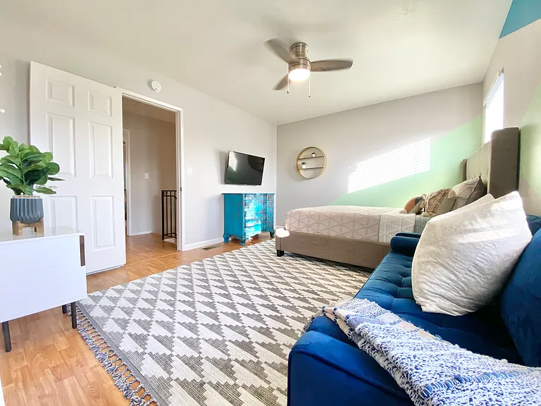 1446 Grand Ave — Photo 9