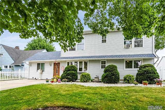 1st image of 63 Winter Ln