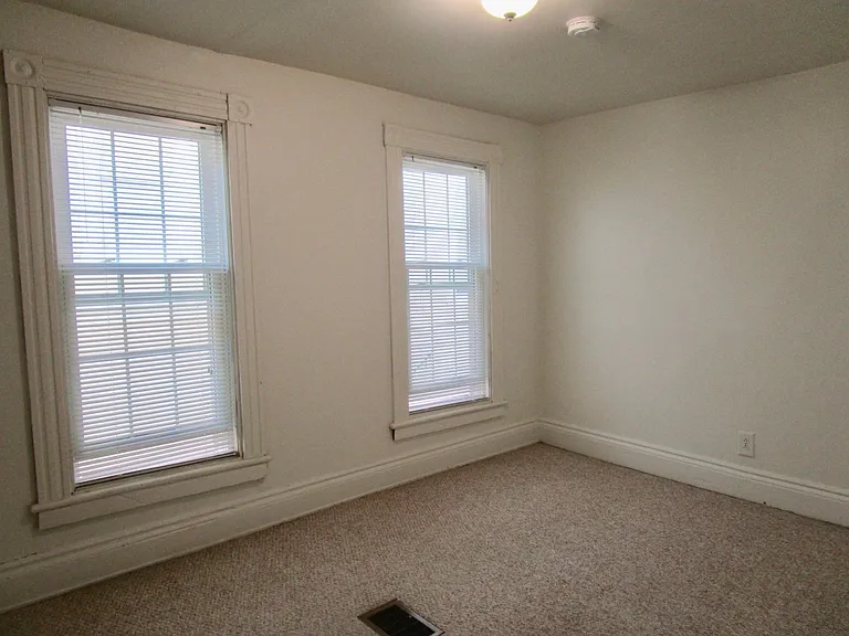 165 Gibbs St #2 — Photo 5