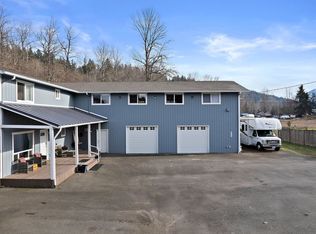 409 Leber St NE, Orting, WA 98360