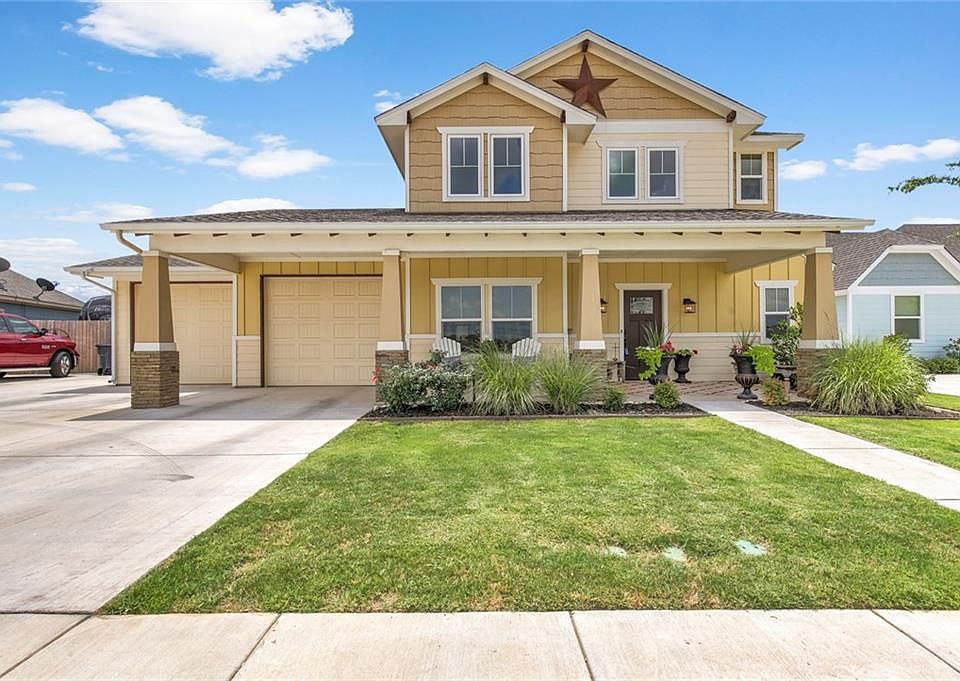 1st image of 120 King Arthur Ct