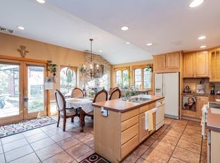 939 Granby Rd, Chicopee, MA 01020