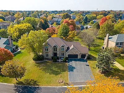 712 Greens View Dr photo 1