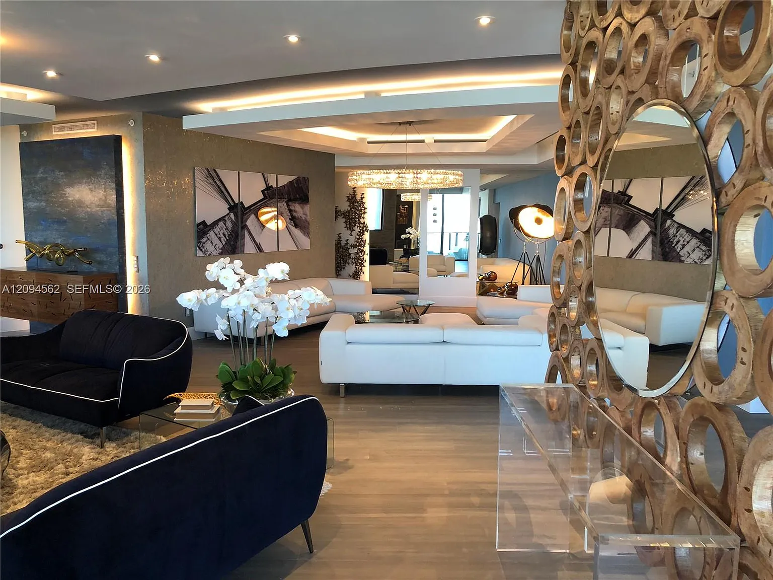 18555 Collins Avenue Cond — Photo 4