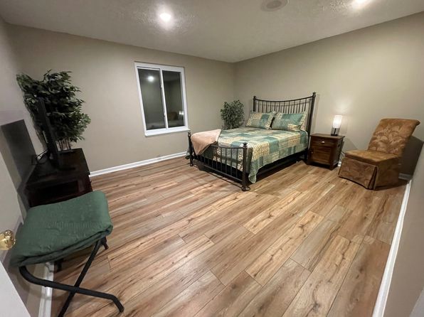 (undisclosed Address)